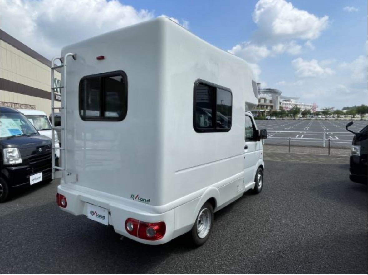チキチキ ラクーン 室内2