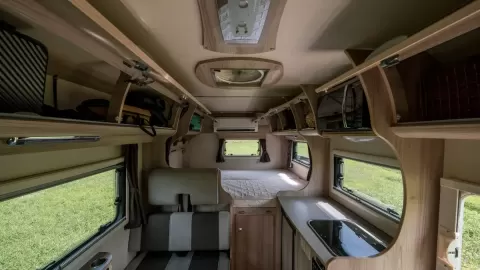 クレソンジャーニー タイプX（Moving Inn の車両）
