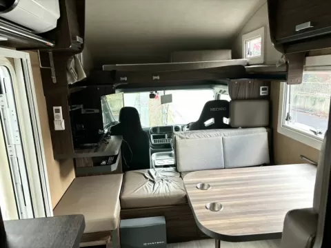 カムロード（コルドバンクス）（R230 Car Share の車両）