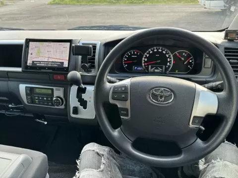 ハイエース（R230 Car Share の車両）